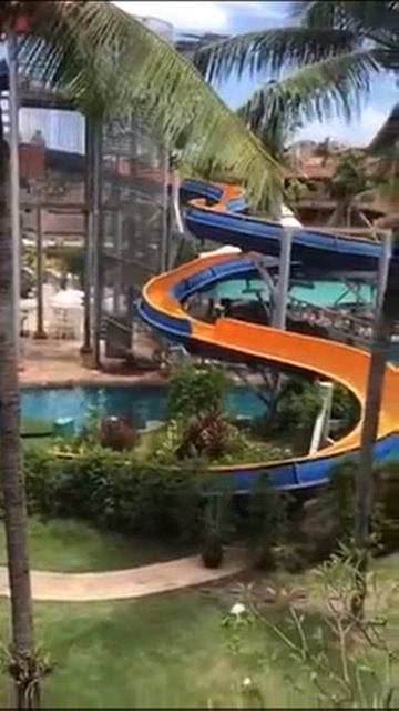 Водные горки на Пхукете в отеле Phuket orchid resort смотреть онлайн