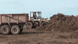 Вывоз органики с фермы и разбрасывание(МТЗ 1221,82,Амкодор 332С)