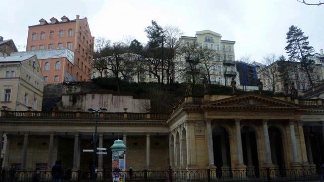 КАРЛОВЫ ВАРЫ смотреть онлайн