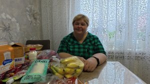 На даче реанимируем  растишки. Заехали в магазин. Наши покупки.