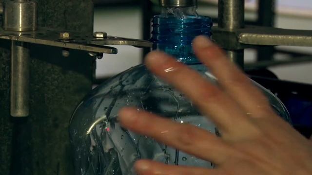 Пластиковая тара для напитков объемом более 1 литра может исчезнуть с прилавков смотреть онлайн