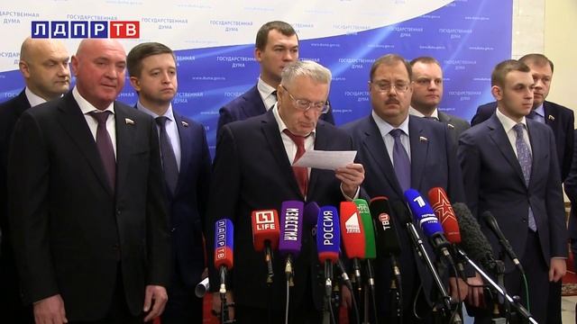 Владимир Жириновский о законе об иностранных СМИ: это наша ответная мера! смотреть онлайн