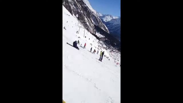 Вид на поляну Азау. Эльбрус. смотреть онлайн