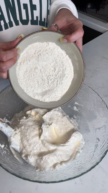 Готовим печенье савоярди🍪Рецепт👇 смотреть онлайн