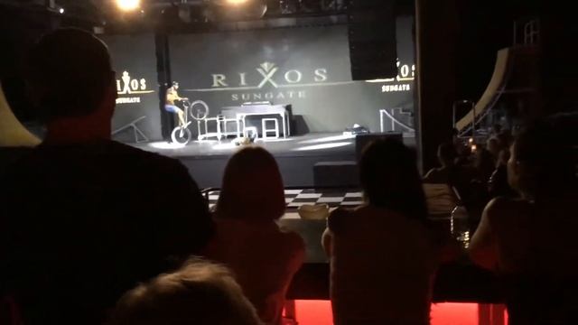 Трюки на BMX.Rixos Sungate.Турция.Анталья!! смотреть онлайн