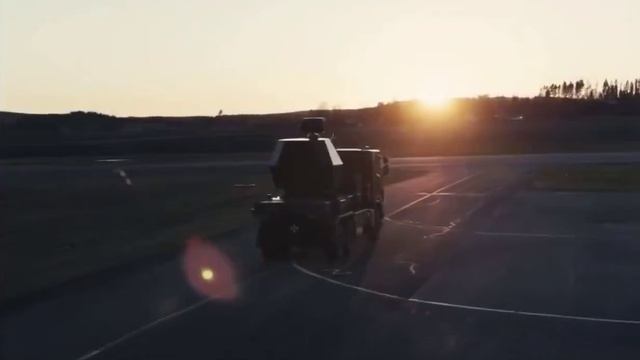 Мобильная зенитная система Tridon Mk2 с программируемыми снарядами смотреть онлайн