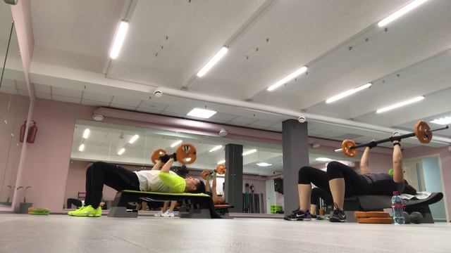 Упражнение для бедер и ягодиц/ Семинар SuperFitness Company