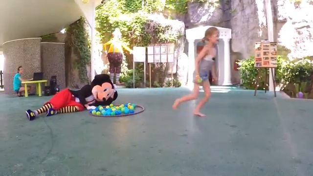 Мики Маус. Alva Donna World Palace смотреть онлайн