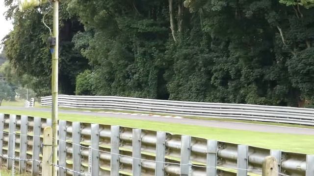 HSCC Aurora Trophy Race 1 for the Derek Bell Trophy at Oulton Park смотреть онлайн