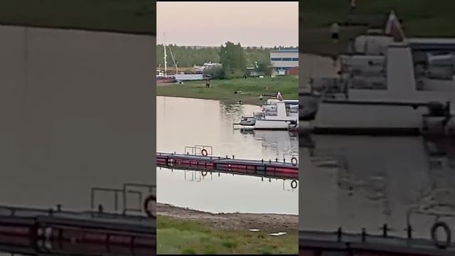 #яхты #лодочная #кораблики #залив #ангара #иркутск #прогулка #irkutsk #promenade #yacht #yachts смотреть онлайн