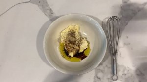 Aртишоки с соусом.