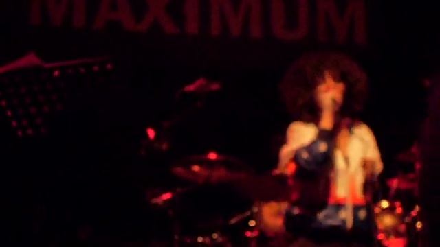 Агузарова в Б1 24.04.2010 "Далеко".AVI смотреть онлайн