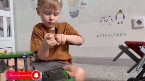 Распаковка нового гусеничного трактора Брудер ( Bruder )