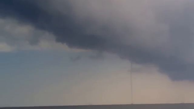КРЫМ.Смерч в Форосе 14.08.2012.3gp