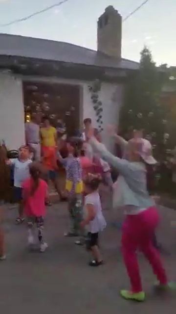 Вечеринка в Дольче Вита смотреть онлайн