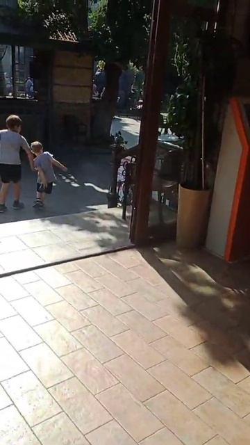 В кафе Кьууанч в Нальчике смотреть онлайн