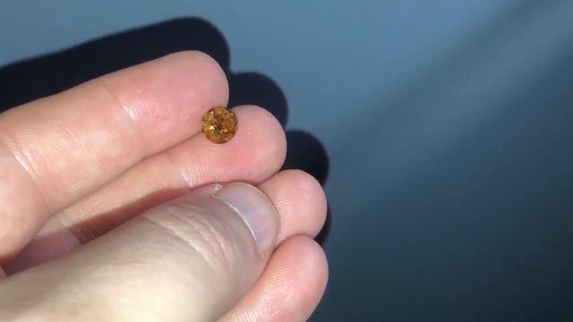 Хондродит золотисто- коричневый 1,71кт №222