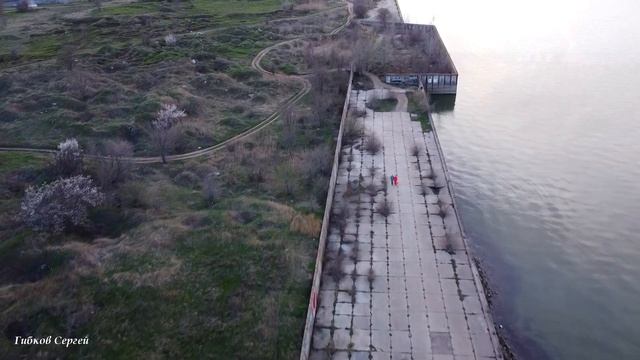 Закат на набережной В-9. смотреть онлайн