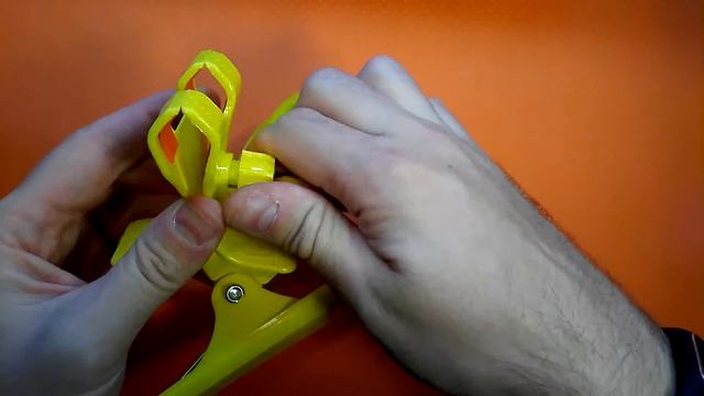 ДЕРЖАТЕЛЬ ДЛЯ МОБИЛЬНОГО КРЕПЛЕНИЕМ К СТОЛУ смотреть онлайн