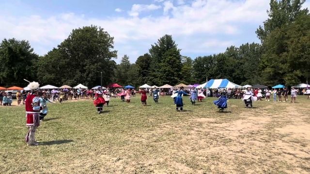 Teen Girls Smoke Dance-Tonawanda Field Day смотреть онлайн