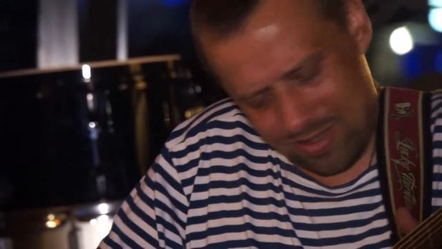 10. "I Love You" ПРИМОРСКИЙ ПАРК в Quick Bee Bar 01.05.15 смотреть онлайн