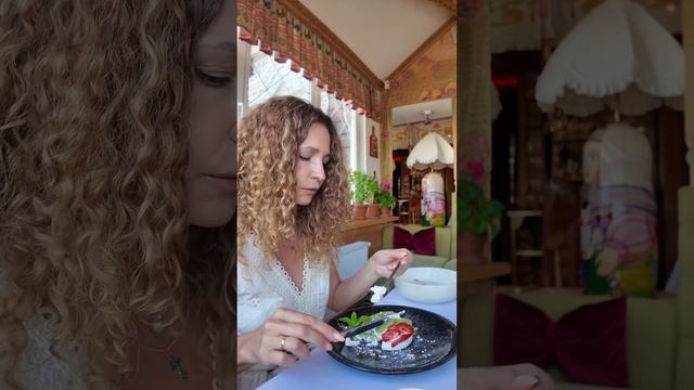 Шикарное воскресенье в Сергиев Посаде. Завтрак по-русски. Экскурсия в Свято-Троицкой Сергиевой Лавр смотреть онлайн