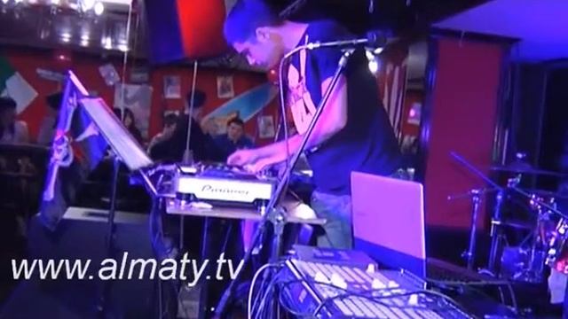 Диджей смотреть онлайн