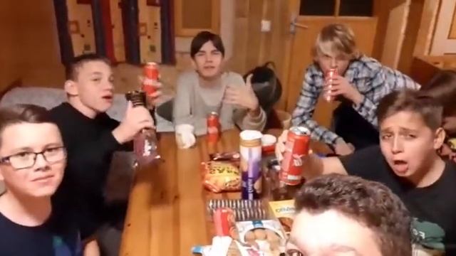 Щегол после этого наблевал смотреть онлайн