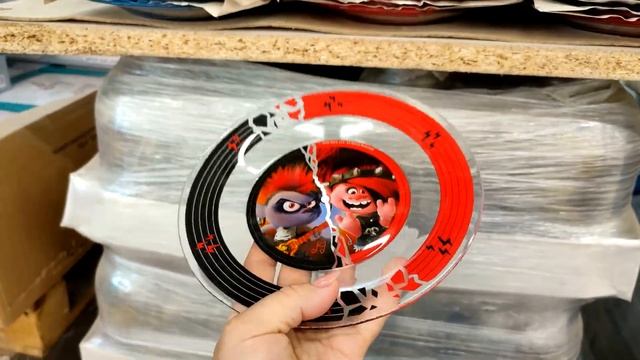 СВЕТОФОР ▶️ ЧТО ЕСТЬ В НАЛИЧИИ ДЛЯ КУХНИ смотреть онлайн