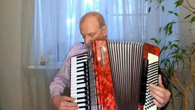 То берёзка, то рябина | Where a birch tree, where sorb смотреть онлайн