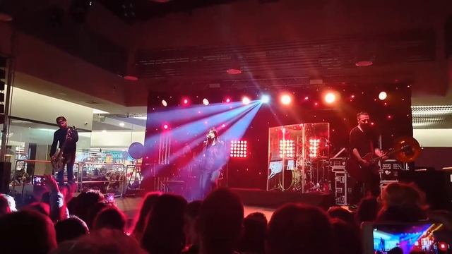 Sylwia Grzeszczak - Jesień - Piła Galeria Vivo смотреть онлайн