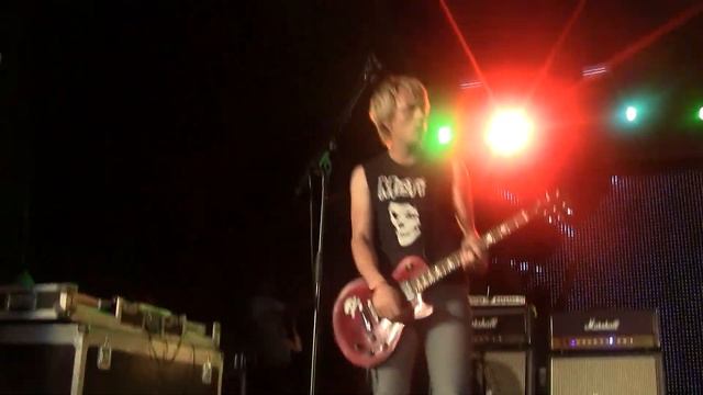 Ракеты из России - Can't Buy Me Love (Beatles cover) смотреть онлайн