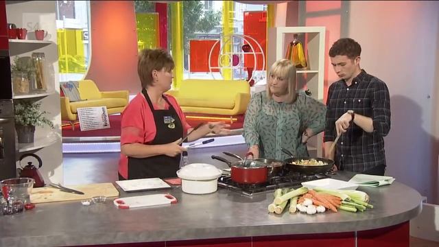 ‘Ox Tail’ mews saws gwin coch a pherlysiau смотреть онлайн