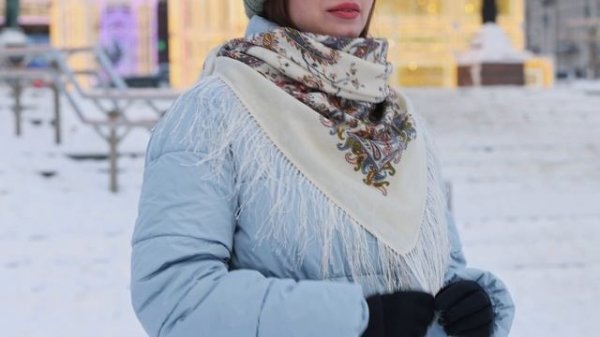 Платок шерстяной с шелковой бахромой "Балаганчик", 203-2, 89x89 см #platki #beautiful #scarf #art