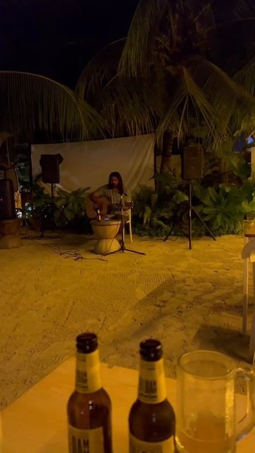UFA Escape on island Dhigurah, Maldives/ Остров Дигура, Мальдивы смотреть онлайн