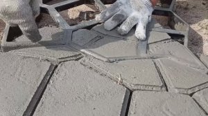 Садовая дорожка своими руками. Опыт соседа