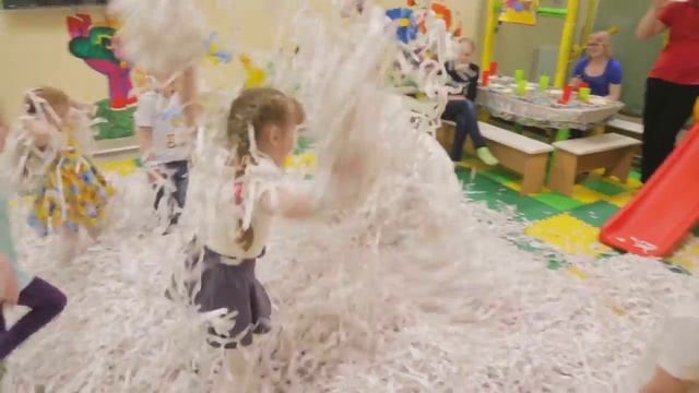 Бумажное шоу "Снег" г.Урень смотреть онлайн