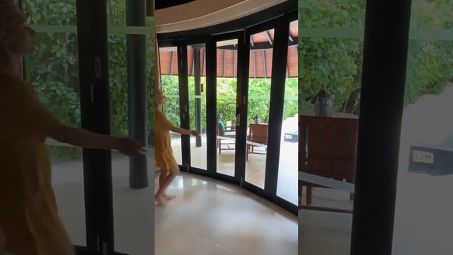 Вилла на курорте Sun Siyam Iru Fushi смотреть онлайн