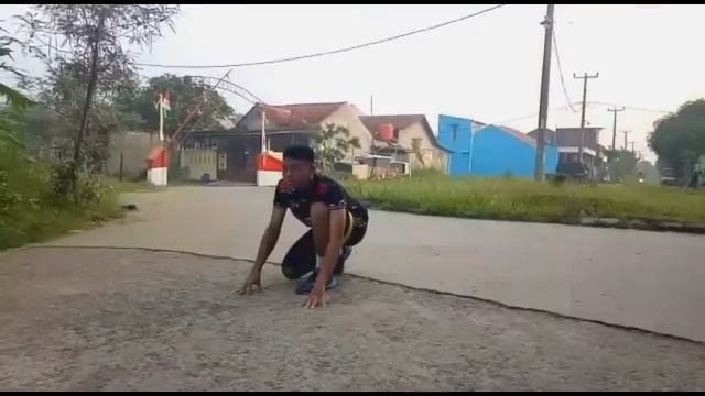 TUGAS PRAKTEK PJOK 3 (Lari sprint 100m) смотреть онлайн