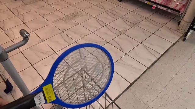 Взяли черешню, чеснок и баклажаны. Больше ничего. смотреть онлайн