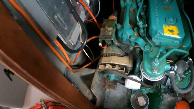 S20 - Changing fuel filter for Volvo Penta 2002 смотреть онлайн