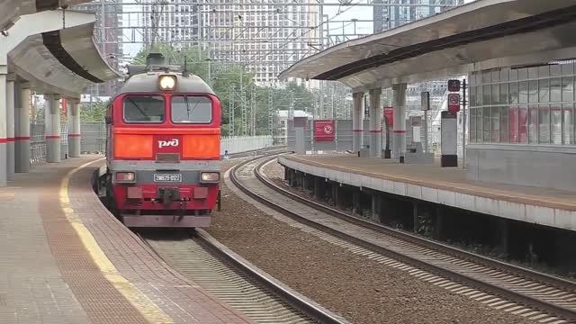 Тепловоз 2М62У-0122 (ТЧЭ-36) следует резервом. смотреть онлайн