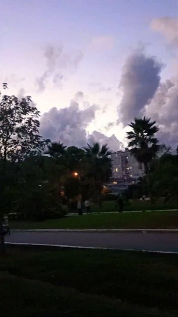 Сочи Кудепста - Прекрасный вечер гуляем по Парку. Тучки ползут, но дождя пока нет.. 14 сентября 202 смотреть онлайн