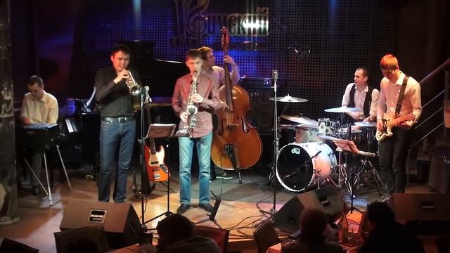 Happy people в Уфимском джаз-клубе смотреть онлайн