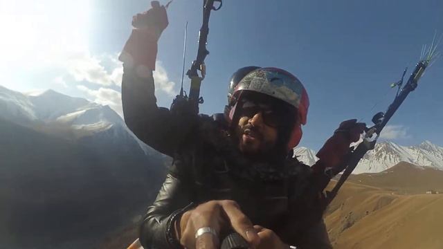 61117 gudauri paragliding полет гудаури skyatlantida com بالمظلات، جورجيا بالمظلات смотреть онлайн