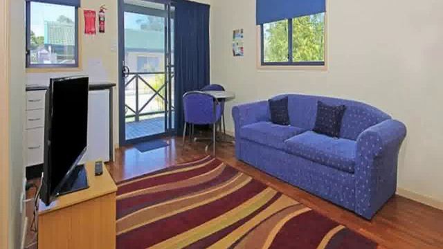 Южный Уэльс, Моллимук - Colonial Palms Motel смотреть онлайн