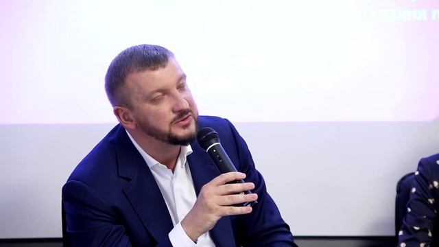 У Львові Павло Петренко відкрив правовий клуб нового формату смотреть онлайн