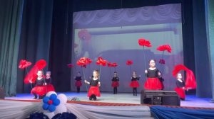 танец "Красные маки"