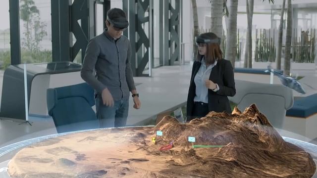 The Microsoft HoloLens 2 helmet will go on sale in September. | modern technologies смотреть онлайн