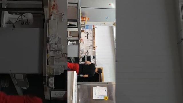 Что происходит на Кухне при полной загрузке ресторана!What happens in the Kitchen when the restaura смотреть онлайн